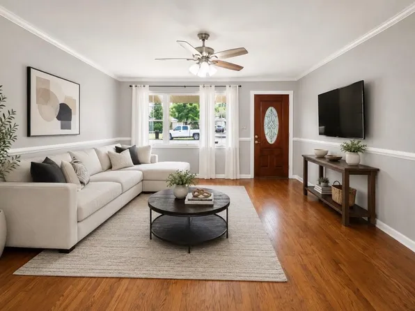605 Kelley St, Houston, TX 77009