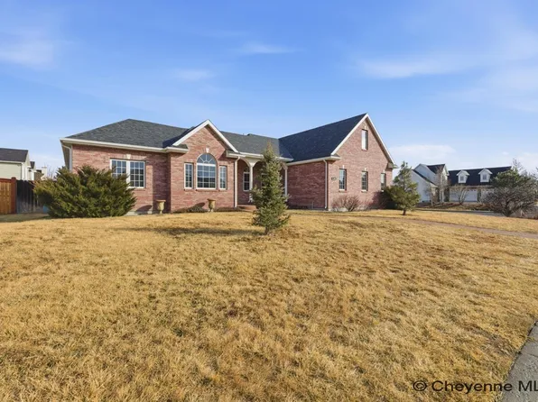7805 Hawthorne Dr, Cheyenne, WY 82009