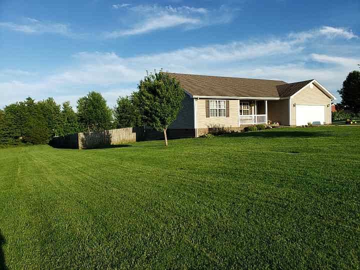 1st image of 270 Arnold Dr