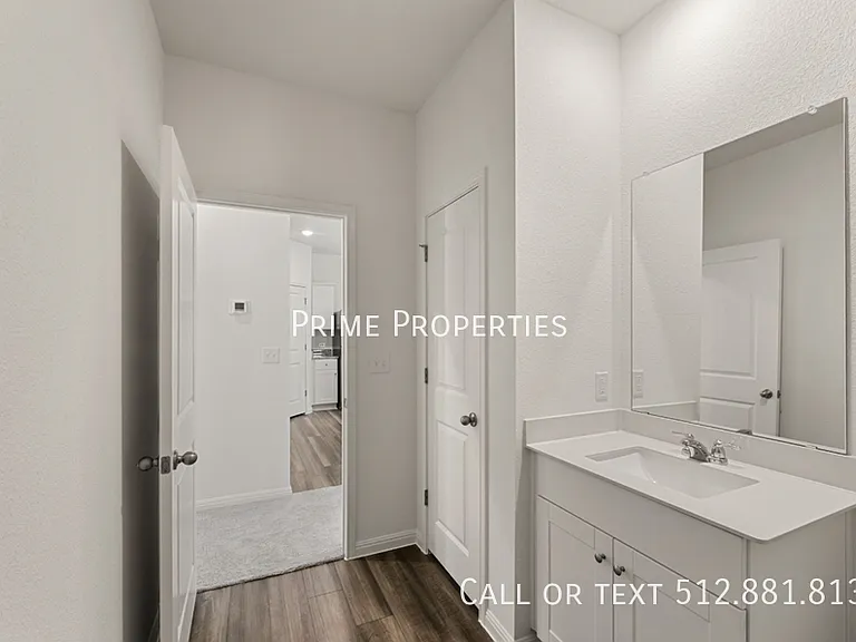 221 Wilson Springs Ln — Photo 20