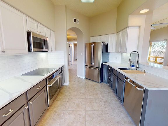 3rd image of 4512 Miramar Dr NW