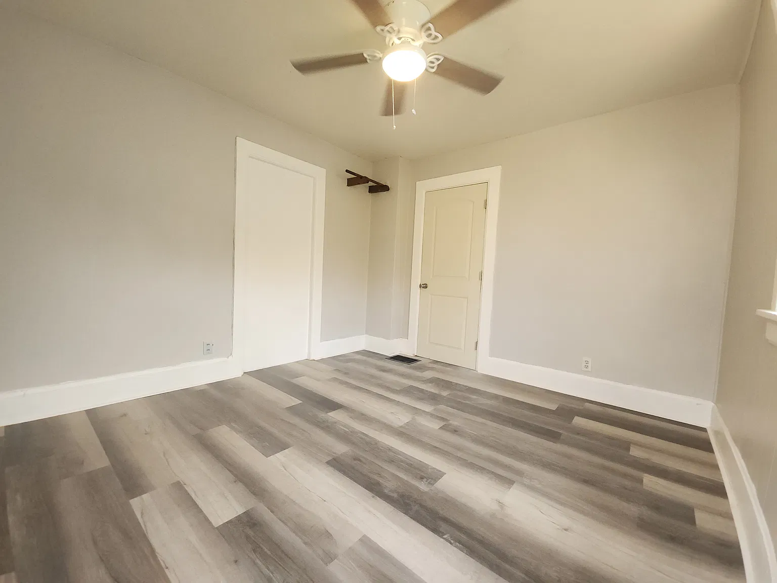 1 bed, 500 sqft, $850 — Photo 2