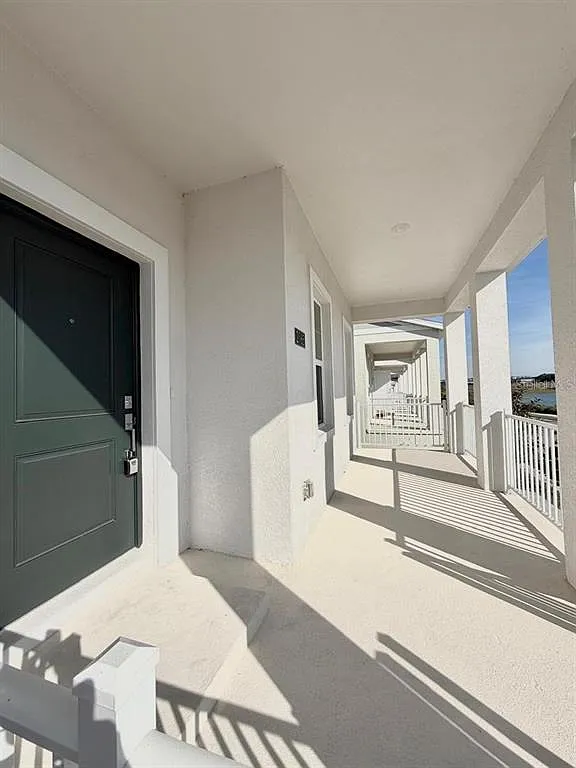 4 bed, 3.5 bath, 2030 sqft, $2,800 — Photo 3