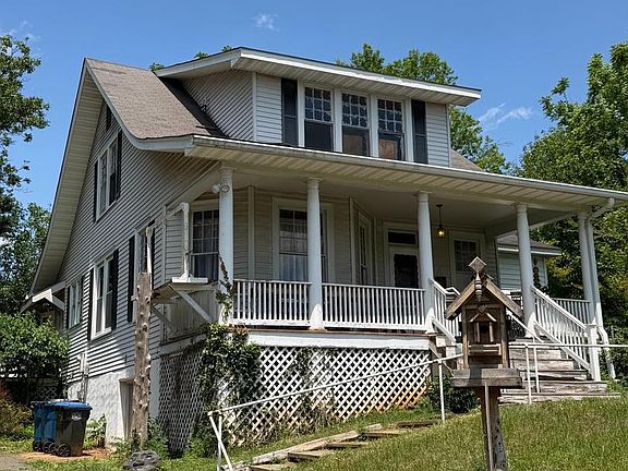 2nd image of 10420 Miller Rd