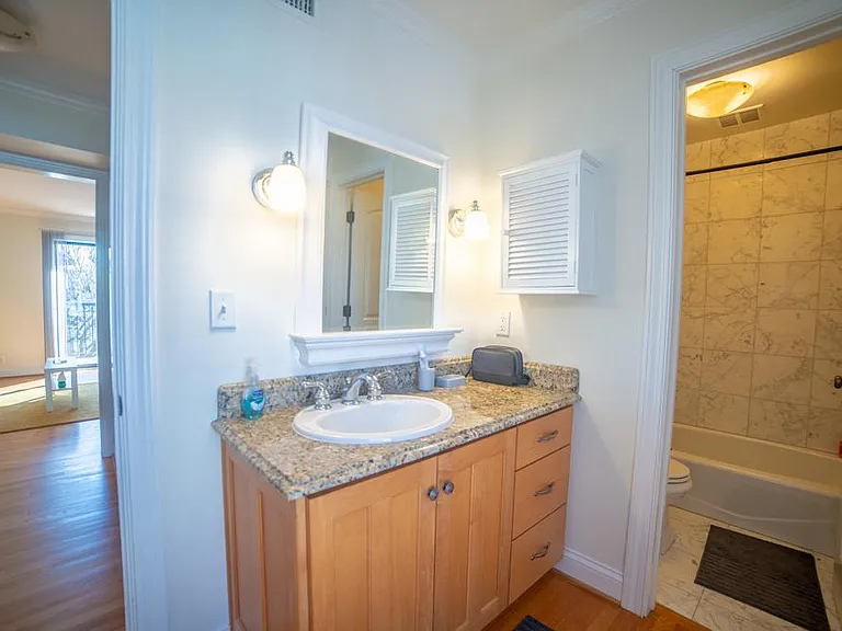 3726 Locust St #8 — Photo 4