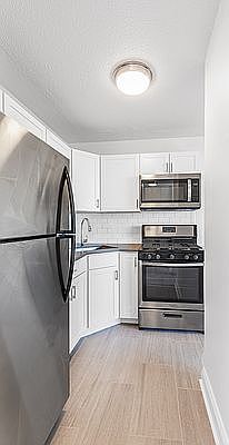 4th image of 3333 Broadway APT E13f