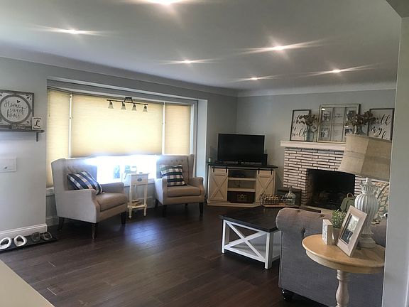 2nd image of 3498 Harwinton Ln