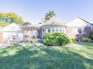 18001 Elizabeth St, Roseville, MI