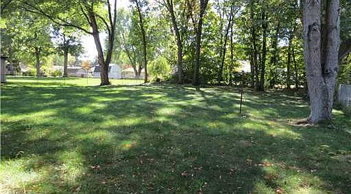 4th image of 30342 N Meadowbrook Ln