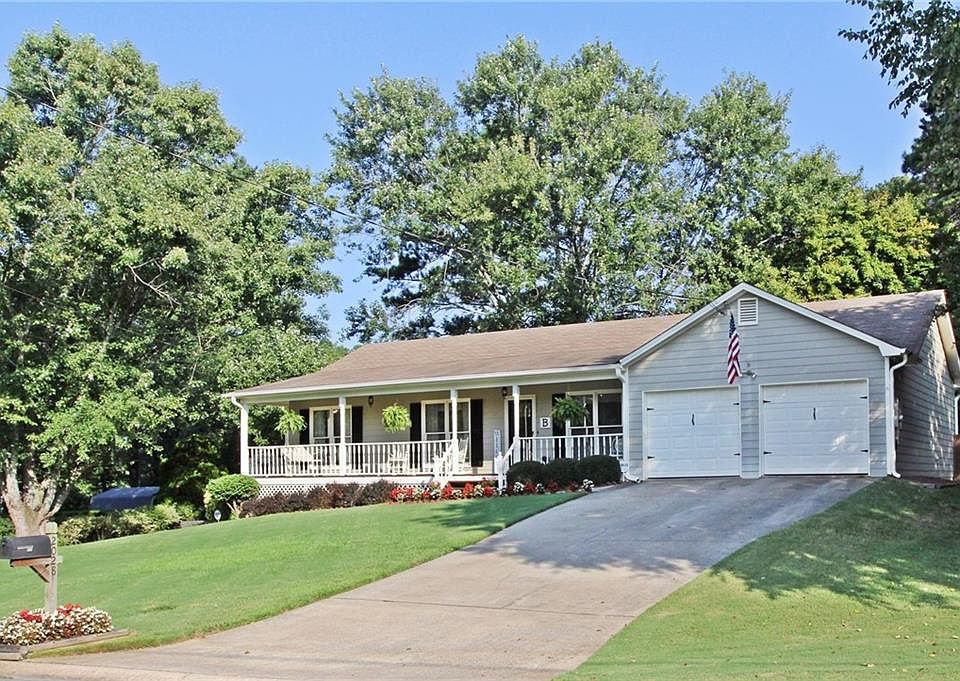 1st image of 2028 Kelvin Dr