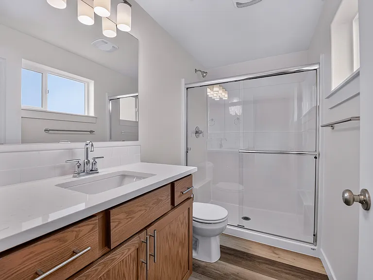 21444 Livingston Dr — Photo 24