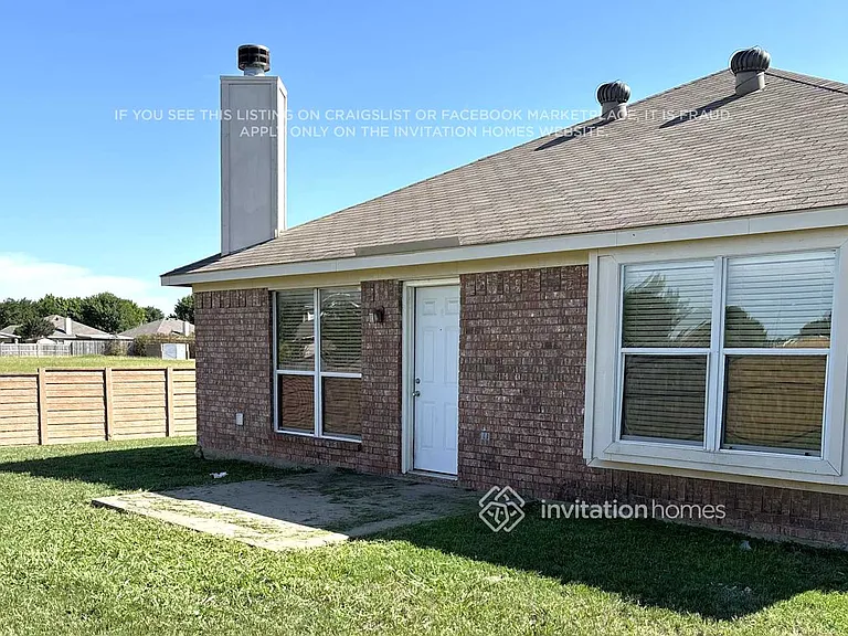 950 Heather St — Photo 14