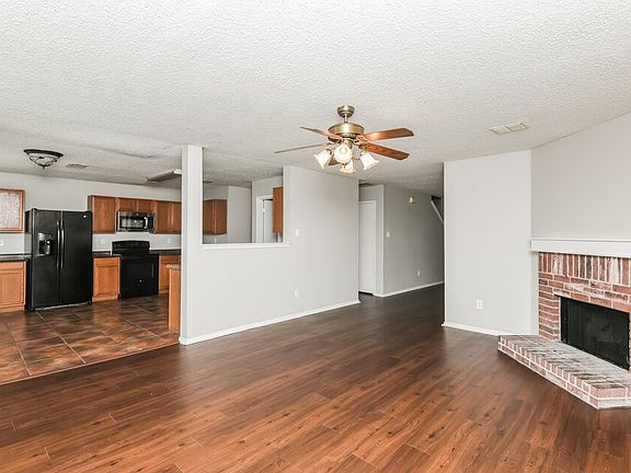 4th image of 3908 Golden Horn Ln