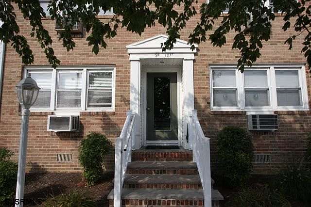 1st image of 9 18th St #2