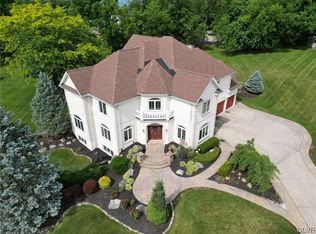 5250 Deer Trail Cir, Emmaus, PA 18049