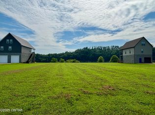 995 Hardin Bottom River Rd, Clifton, TN 38425
