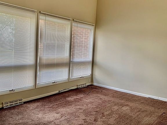 5th image of 4915 W Genesee St APT E2