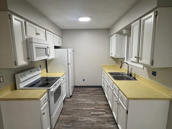 3rd image of 740 Garfield St #1