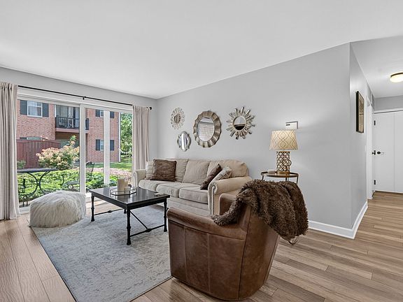 3rd image of 1531 Raymond Dr APT 101