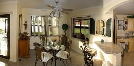 Breakfast bar in granite