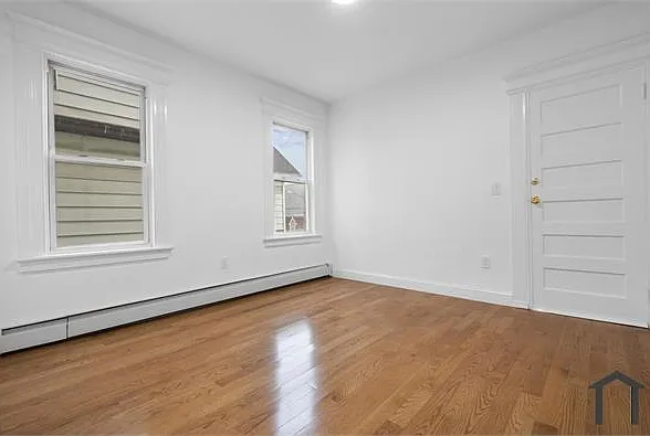 565 Carroll Ave #1 — Photo 7