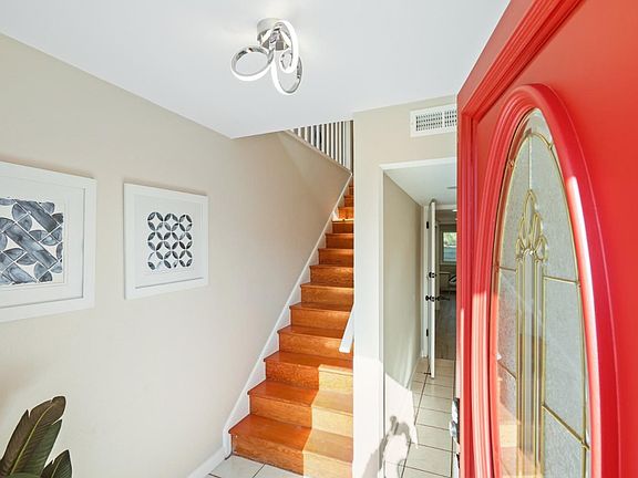 4th image of 183 Eastridge Cir