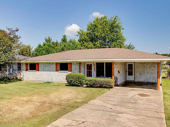 3rd image of 1807 Crescent Dr
