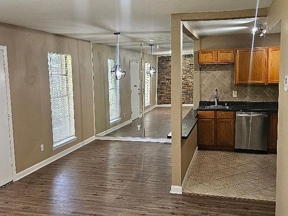 2nd image of 8941 Gaylord St #209