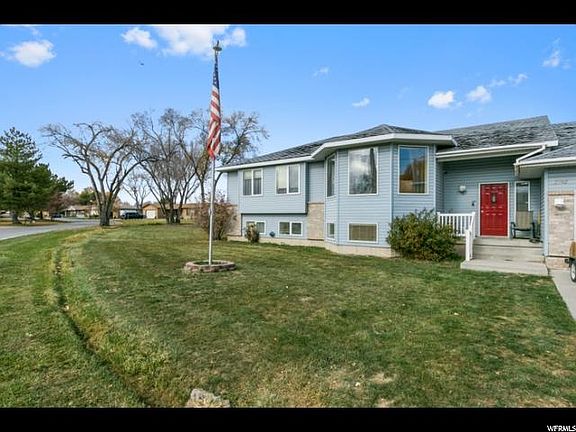 2nd image of 2742 W Leisure Cir