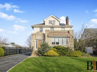69 Crystal Ave, Staten Island, NY 10302