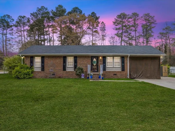 3667 Longleaf Dr NE, Elm City, NC 27822