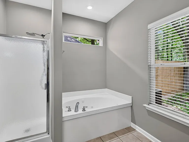 5317 Cottage Cir — Photo 20