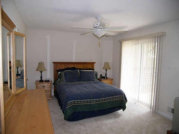 Master bedroom w/ on suite bath, walk in closet & private deck!