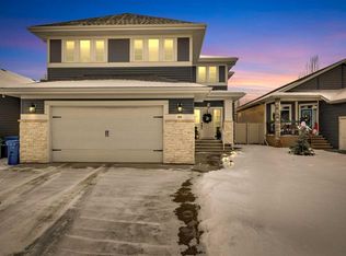 89 NE Connaught Cres, Red Deer, AB T4P 0T3