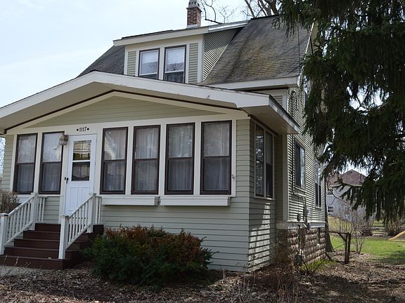 2nd image of 1117 Garden Ave