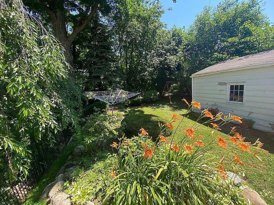 Backyard Oasis 