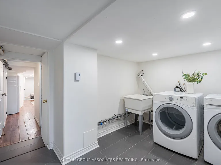 10 Innes Ave #BASEMENT — Photo 8