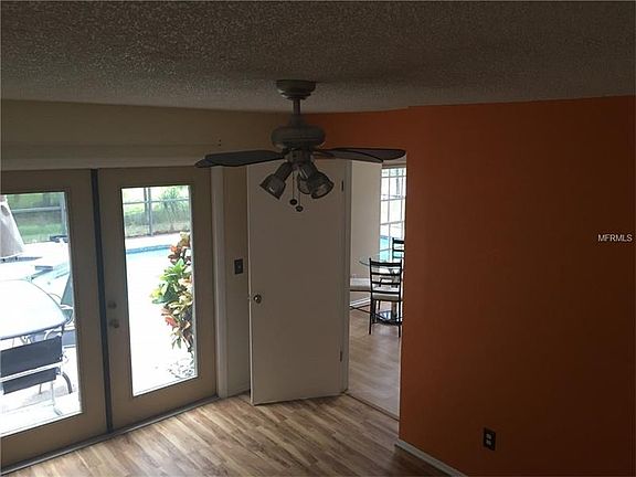 3rd image of 10789 Satinwood Cir