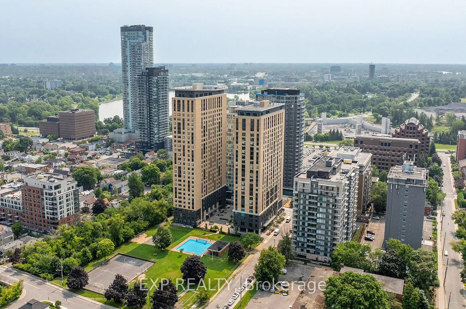 3 bed, $1,100 — Photo 1
