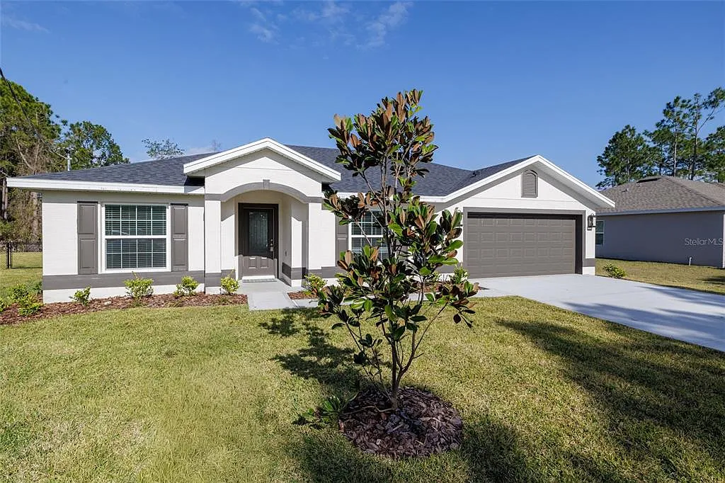 3 bed, 2.0 bath, 1567 sqft, $2,100 — Photo 4