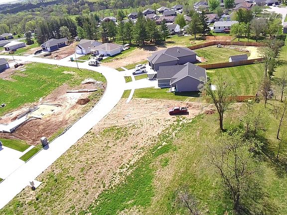 4th image of 1005 Evergreen Rd