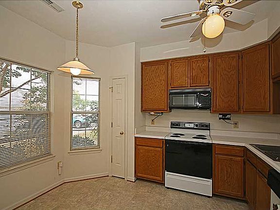 2nd image of 605 Wrought Iron Bnd