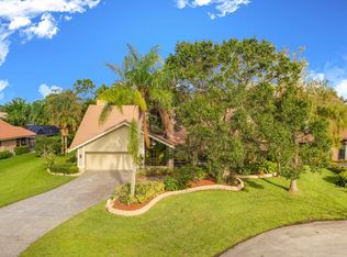 7 River Chase Ter, Palm Beach Gardens, FL 33418