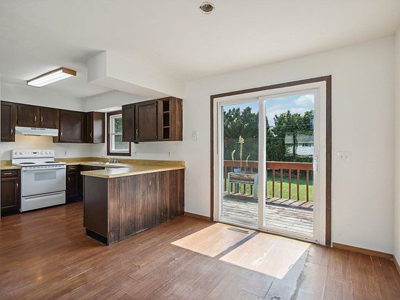 5th image of 1209 Buena Vista Dr