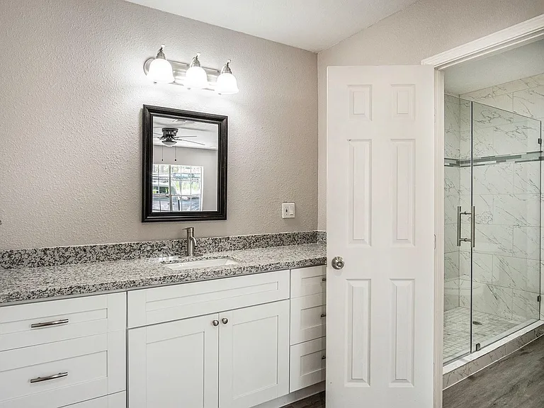 1702 Athens Dr — Photo 10