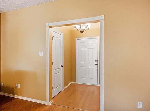 4th image of 8117 Berkshire Dr