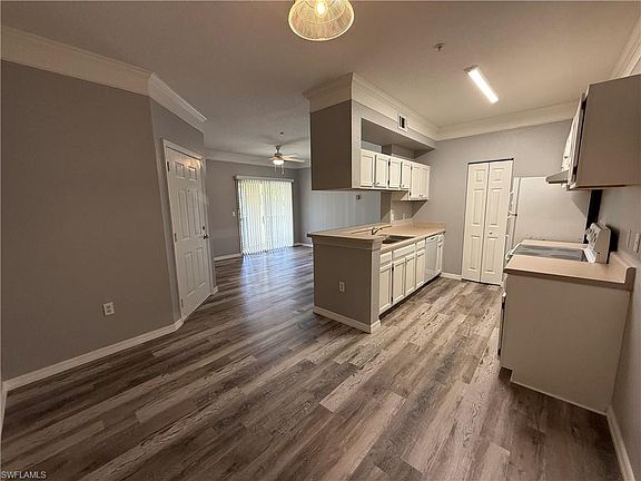 2nd image of 11541 Villa Grand APT 823