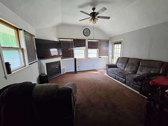 5th image of 813 Ulstad Ave