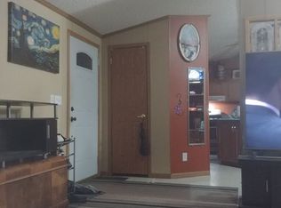 531 Sailfish Dr, Hiawatha, IA 52233