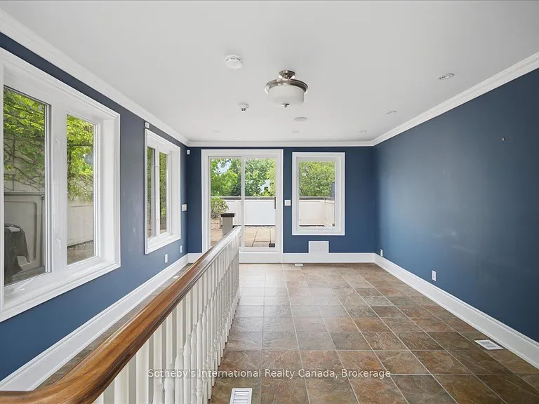 339 Randall St — Photo 38